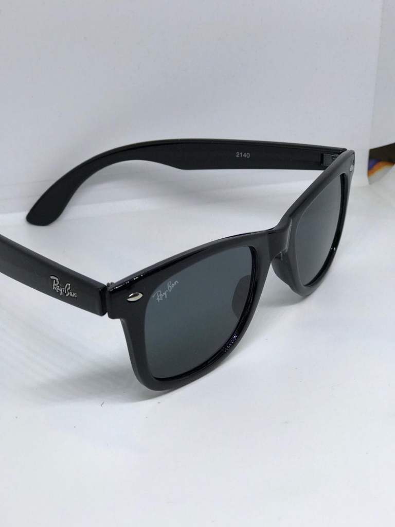 RayBan classic wayfarer sunglass 