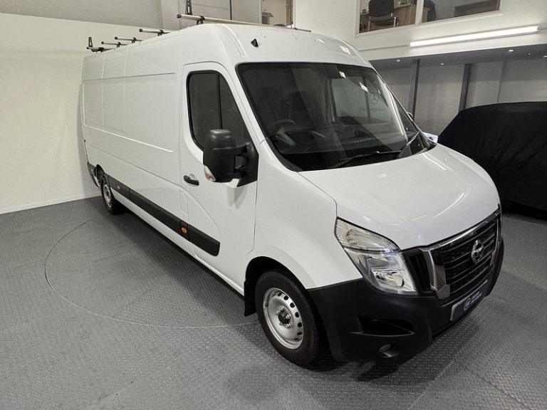 2021 Nissan NV400 dCi 35 Tekna Panel Van Diesel Manual