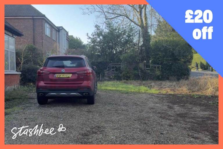 Parking Space to rent in Bromley (BR2) | Stashbee