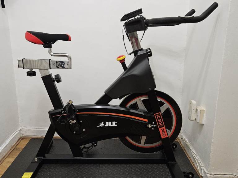 Exercise Bike - JLL IC300 Pro