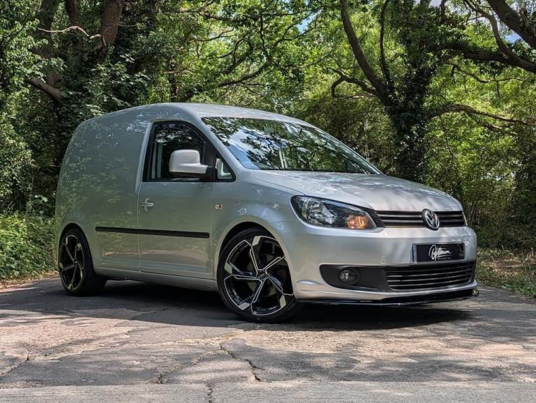 Volkswagen Caddy C20 TDI HIGHLINE ! LOADED SPEC ! 19" WHEELS