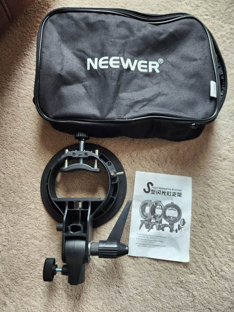 Godox S-Type Speedlite Bracket and Newer Umbrella