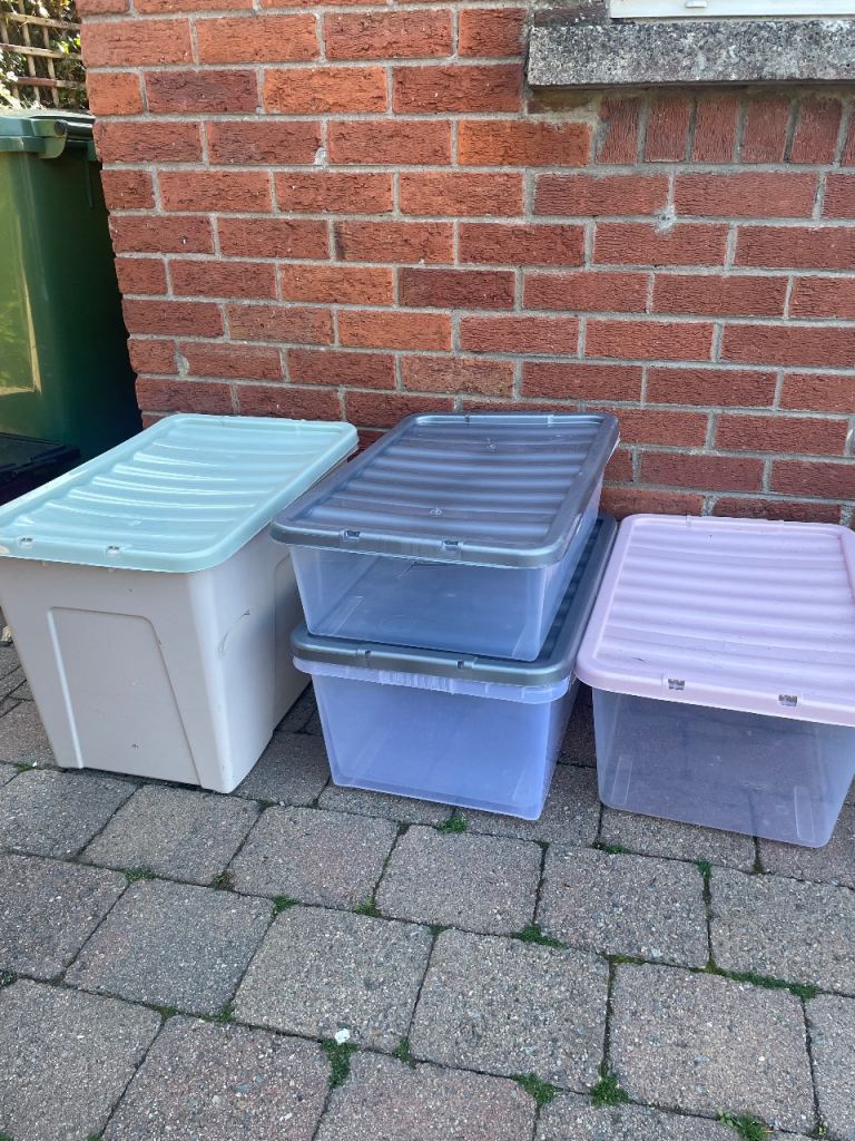 10 storage containers, 5 Plastic Storage Boxes with Lids - Various Colours
