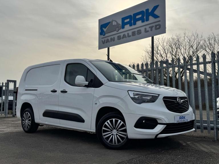 2021 Vauxhall Combo 1.5 Combo 2300 Sportive TD Panel Van Diesel Manual