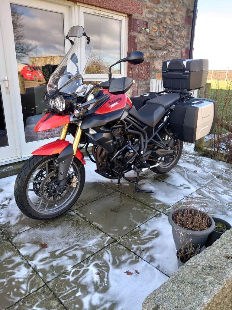 Triumph Tiger 800