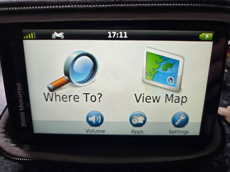 BMW Motorrad Navigator VI & case 
