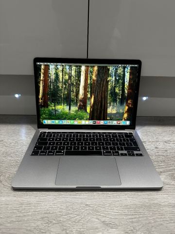 ✨  13” 2020 MacBook Pro - Touch Bar - 250GB Storage - MS Office