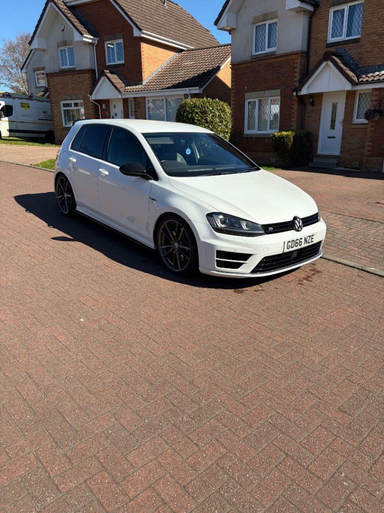 VOLKSWAGEN GOLF R 2017 2.0TSI 4MOTION DSG AUTOMATIC LOW MILEAGE 64K DIGITAL DASH