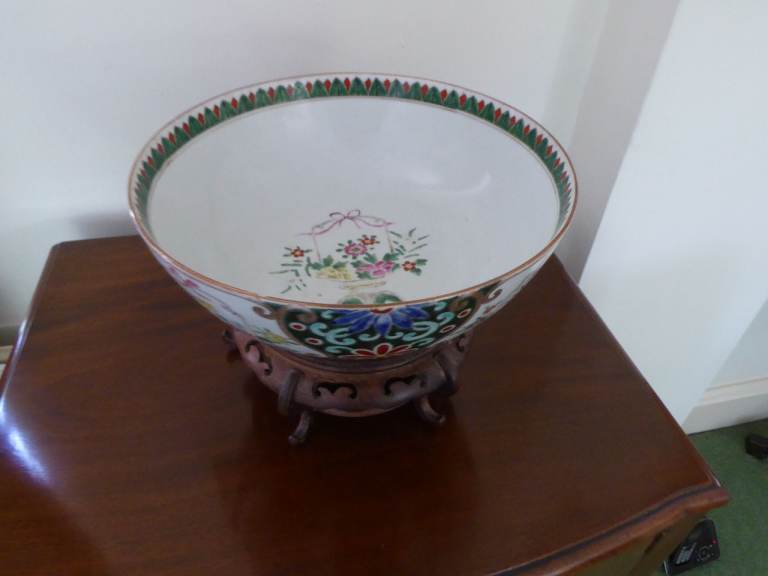 Decorative Japanese Ceramic Bowl with Stand – Good Condition