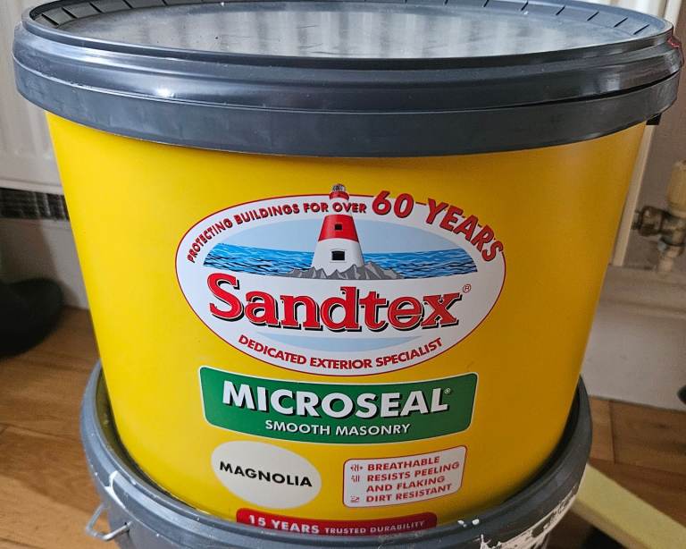 Sandtex Microseal Smooth Masonry Paint 