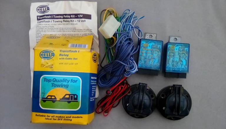 Car wiring kit for tow bar electrics