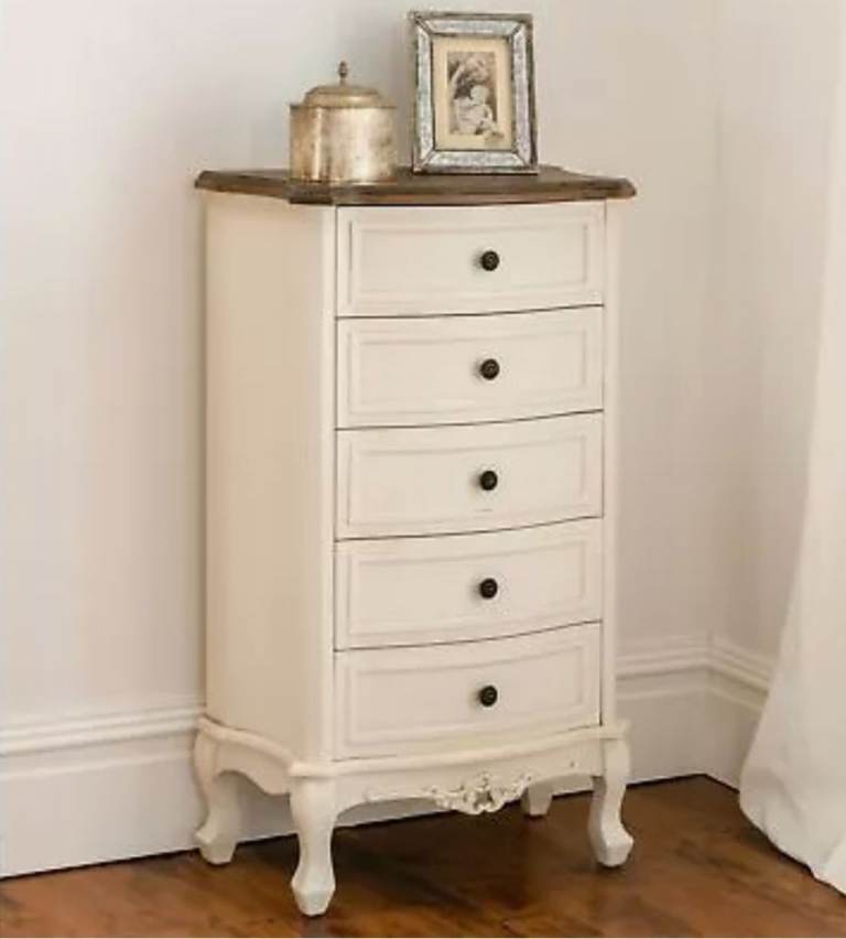 Brand new antique french style 5 drawers tallboy... can dwliver
