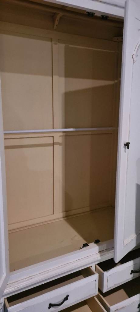 Large pine bedroom set, double wardrobe, chest of drawers and dressing table