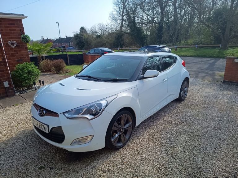 HYUNDAI VELOSTER SPORT GDI WHITE