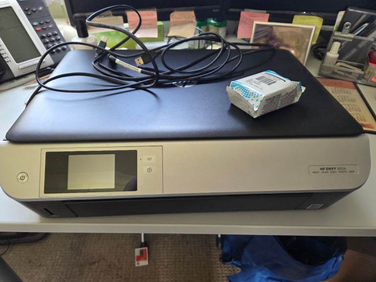 HP ENVY 5540 All-in-One Printer – Good Condition, All Leads and 2 new inks (worth over £30)