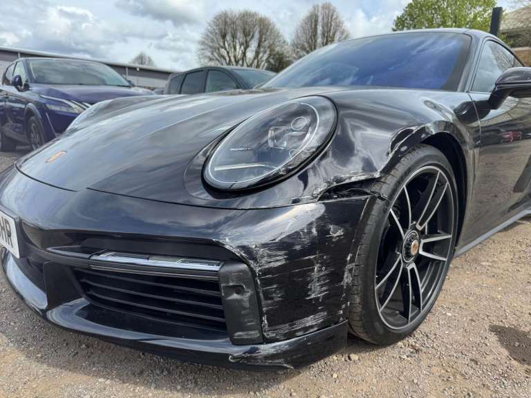 Porsche 911 Turbo 2024 – NON RUNNER – HEAVY DAMAGE – PARTS MISSING – SALVAGE