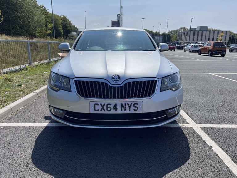 Skoda, SUPERB, Hatchback, 2014, Semi-Auto, 1968 (cc), 5 doors