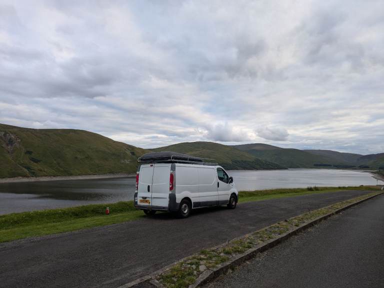 Hard shell pop up roof tent