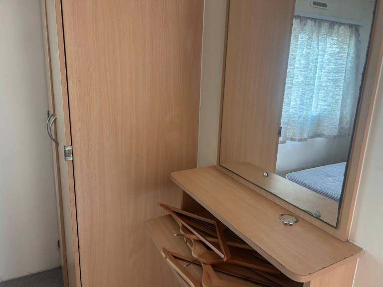 Static caravans - choice of 3 to rent in Snodland, Kent