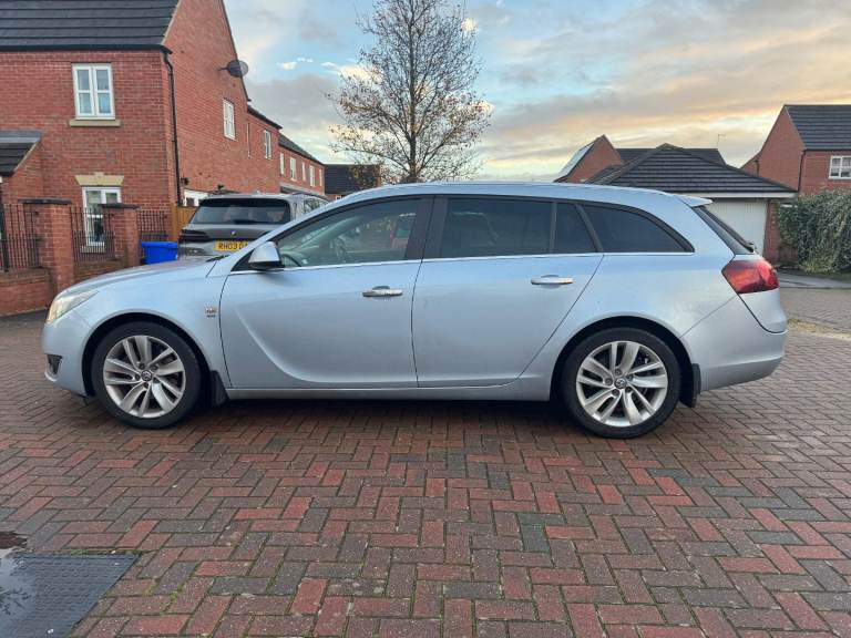 Vauxhall insignia 2.0 12 month mot £695