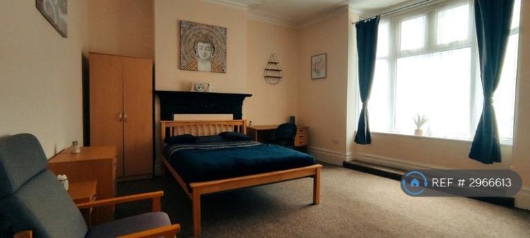 1 bedroom in Kingston Road, Portsmouth, PO2 (#2966613)
