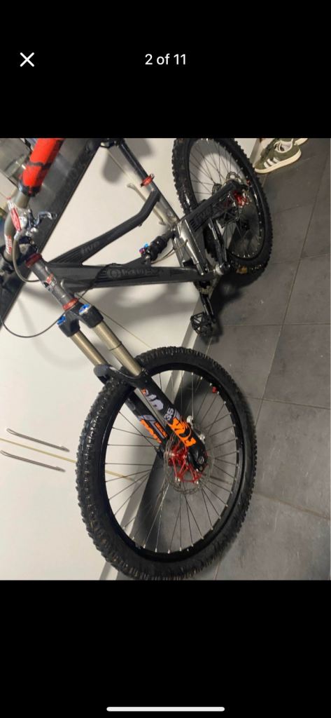 Full sus mount bike orange 