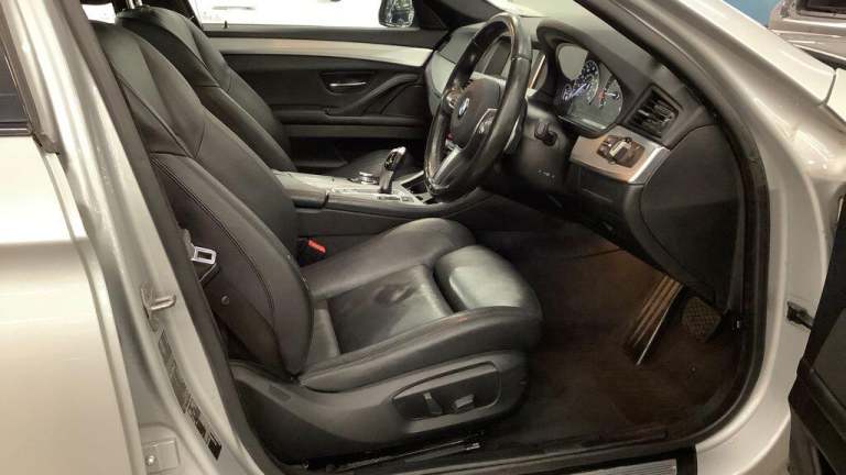 2016 BMW 5 Series 2.0 520d M Sport Auto Euro 6 (s/s) 4dr SALOON Diesel Automatic