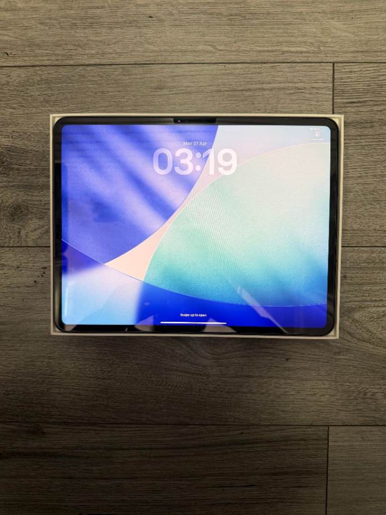APPLE IPAD PRO 13 INCH M4 CHIP 256GB WIFI + CELULLAR SPACE BLACK BOXED WITH RECEIPT