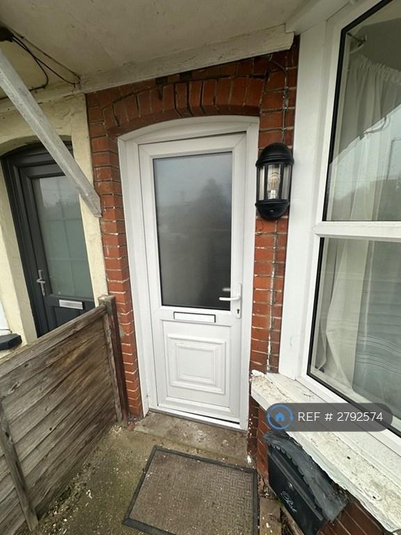 3 bedroom house in Main Road, Harwich, CO12 (3 bed) (#2792574)