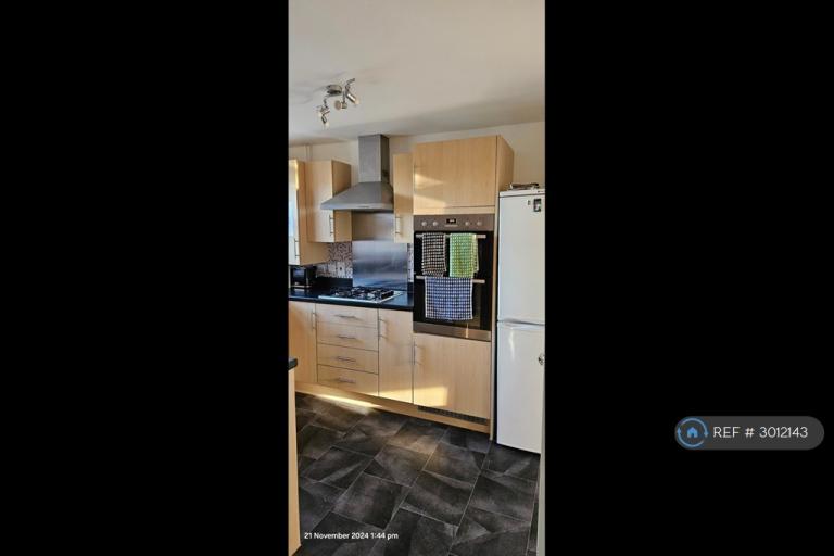 1 bedroom in Buckenham Walk Kingsway, Gloucester, GL2 (#3012143)