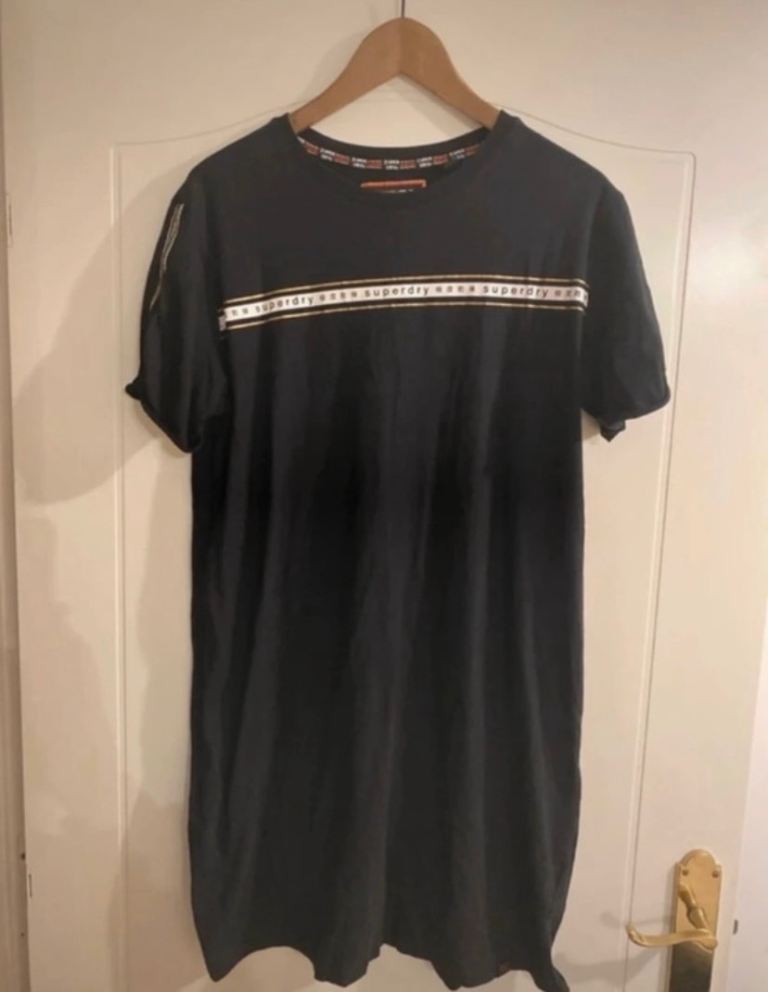 Black Superdry T-Shirt Dress – Size 14 – Gold & White Logo Stripe