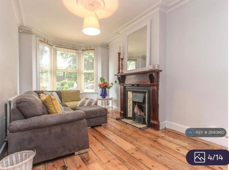 4 bedroom house in Hagden Lane, Watford, WD18 (4 bed) (#2840860)