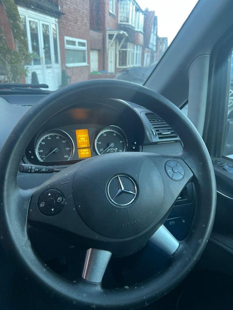 Mercedes-Benz, VITO, MPV, 2013, Manual, 2143 (cc), 5 doors