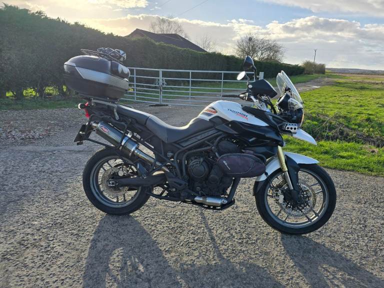 Triumph Tiger 800