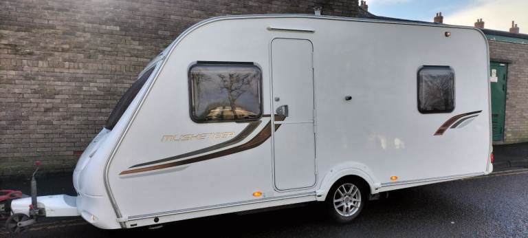 Coachman Amara 452 2006 2 Berth Caravan with Motormover
