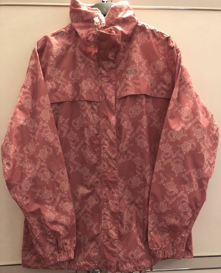 LADIES LIGHTWEIGHT CORAL PINK RAINCOAT WITH HOOD.