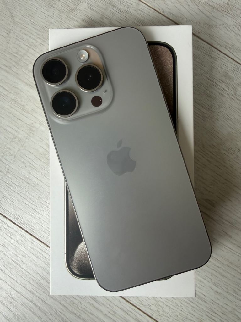iPhone 15 Pro, 128gb, Natural Titanium 🩶