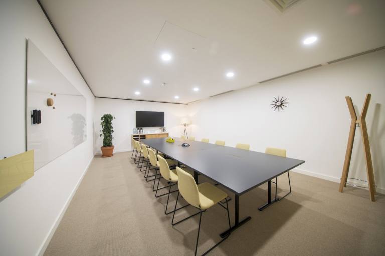 London - WC2N 4JS \ Spacious Office Space Customisable for Your Business