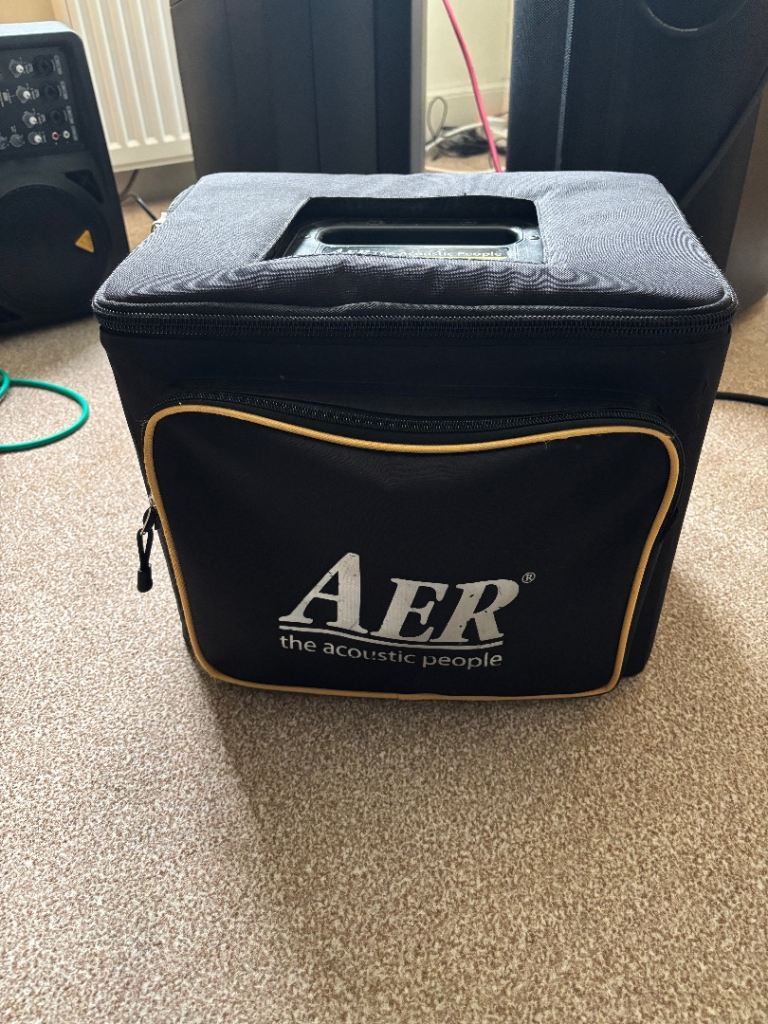 Acoustic Guitar Amplifier : AER  Compact 60.3
