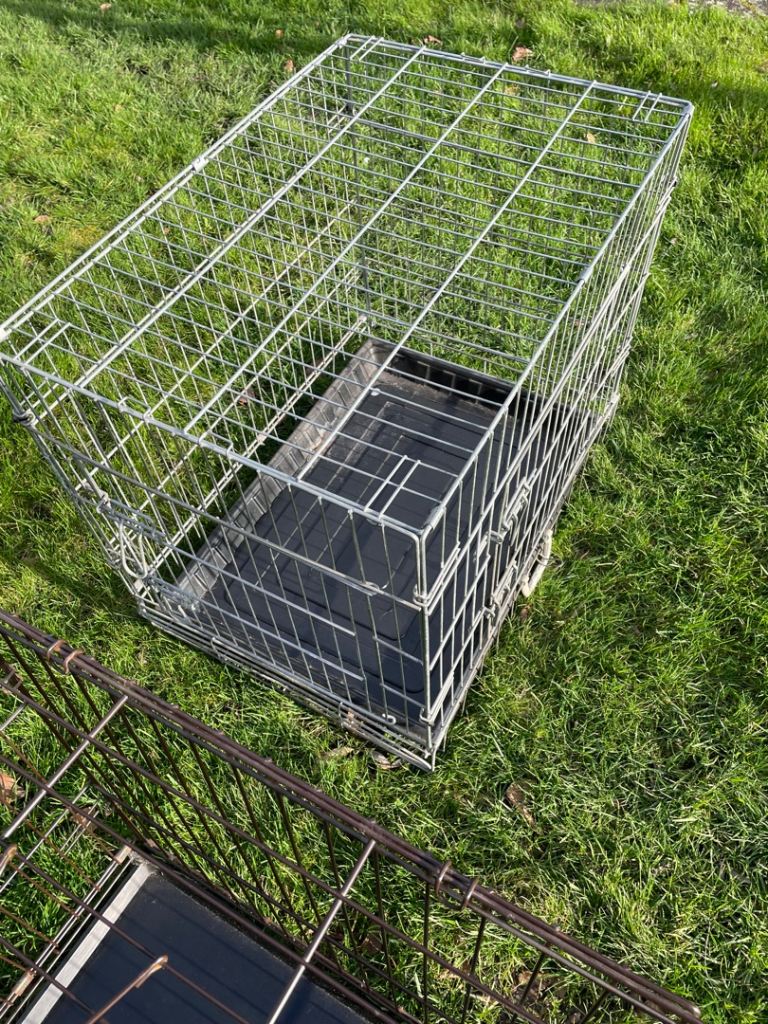 Dog cage for sale 