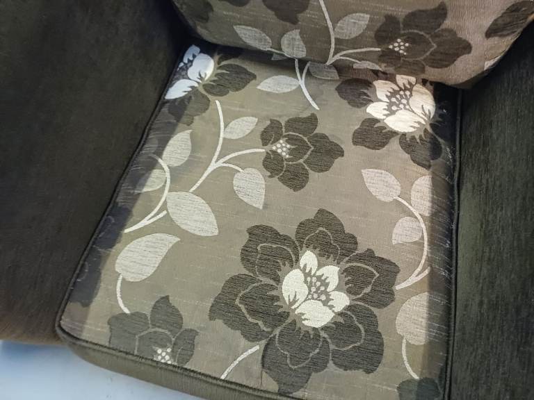 Brown floral three piece suite 