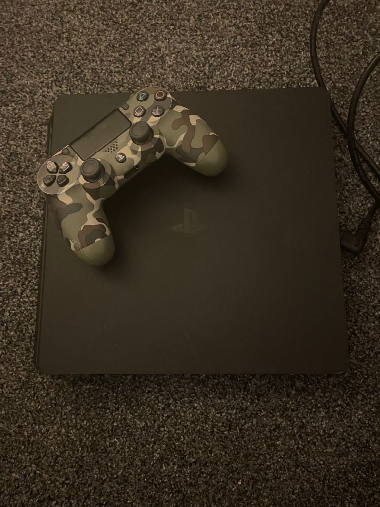 Ps4 slim 