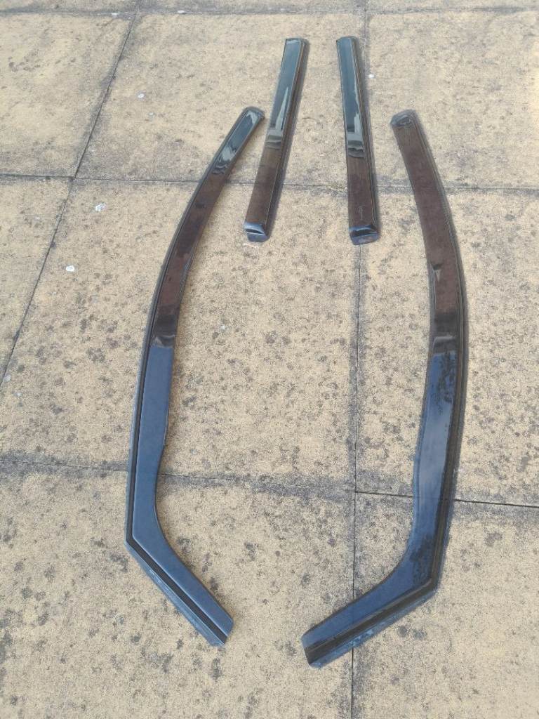 VW Golf Estate MK7 Wind deflectors 