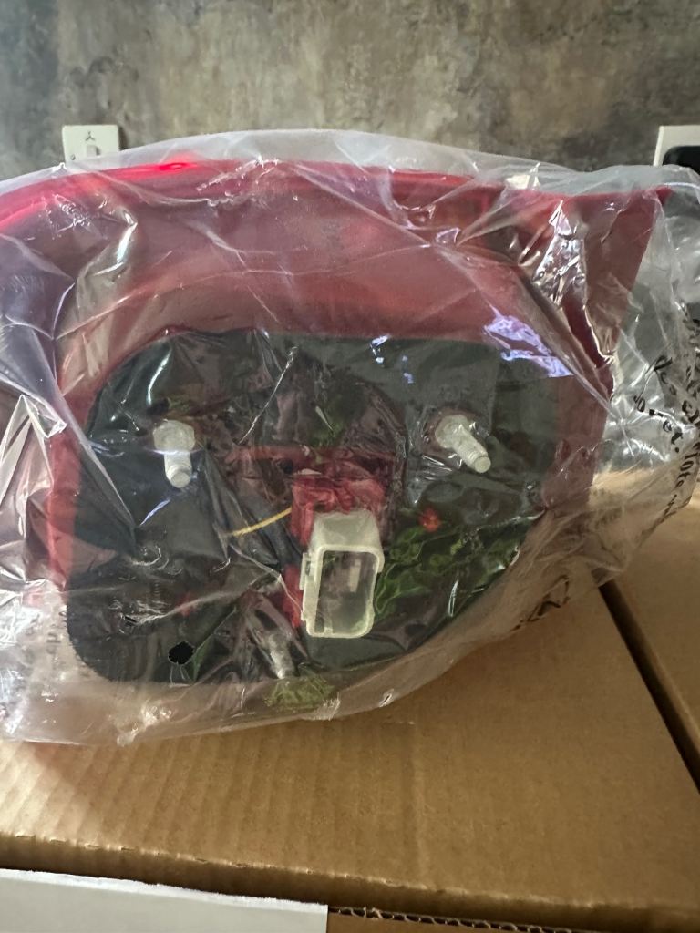 PASSAT REAR LIGHT 