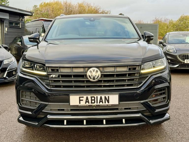 2019 Volkswagen Touareg 3.0 TDI V6 R-Line Tech 4Motion **Stunning Example**