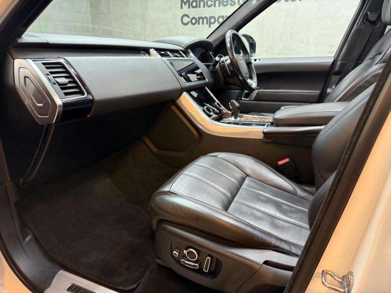 2020 Land Rover Range Rover Sport 3.0 SD V6 Autobiography Dynamic Auto 4WD Euro 6 (s/s) 5dr ESTAT...