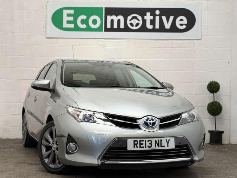 2013 Toyota Auris 1.8 VVT-h Excel Hatchback 5dr Petrol Hybrid CVT Euro 5 (s/s) (136 ps) Hatchback...
