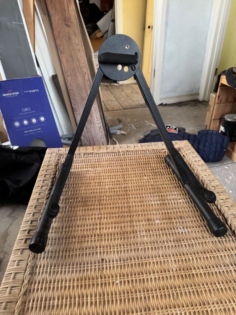 Foldable Guitar Stand