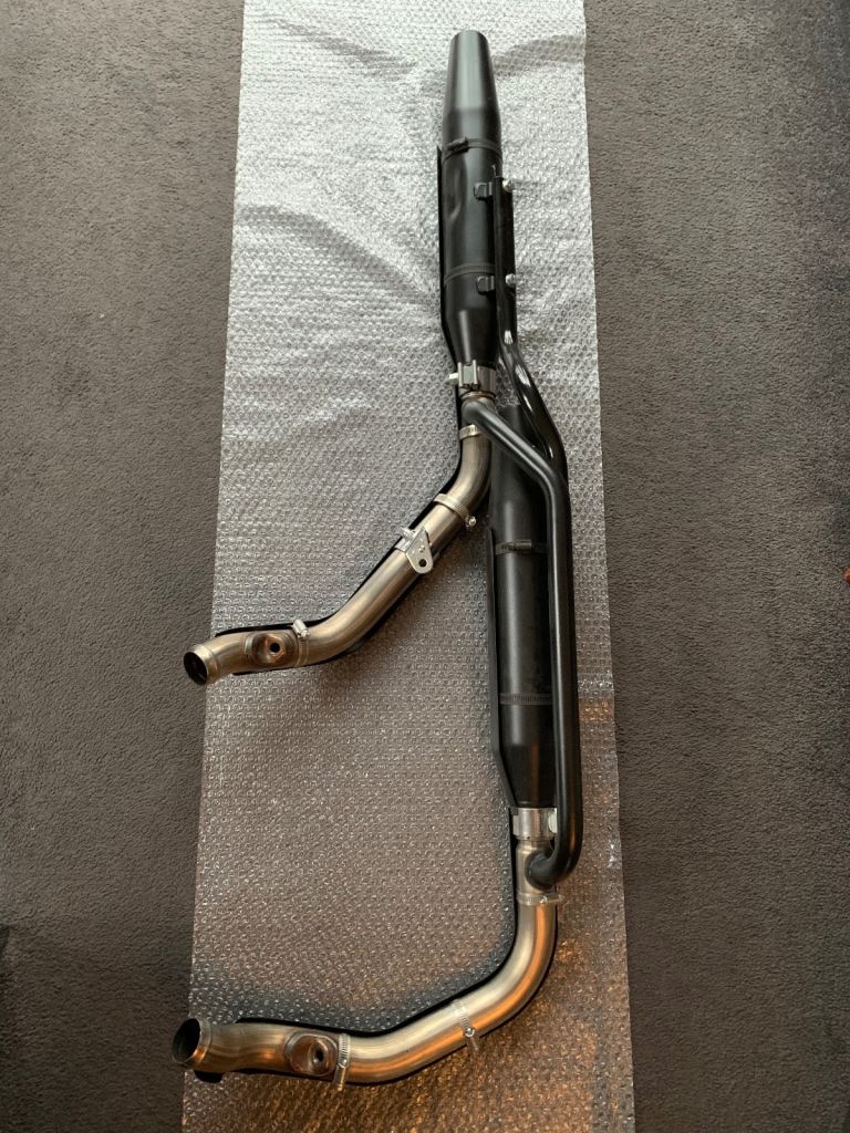 HARLEY DAVISON STOCK EXHAUST PIPES
