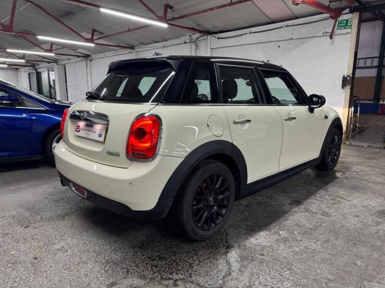 2015 MINI Hatch 1.5 Cooper 5dr HATCHBACK PETROL Manual